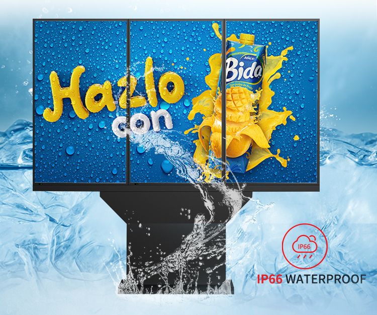 Outdoor Triple Screen Display