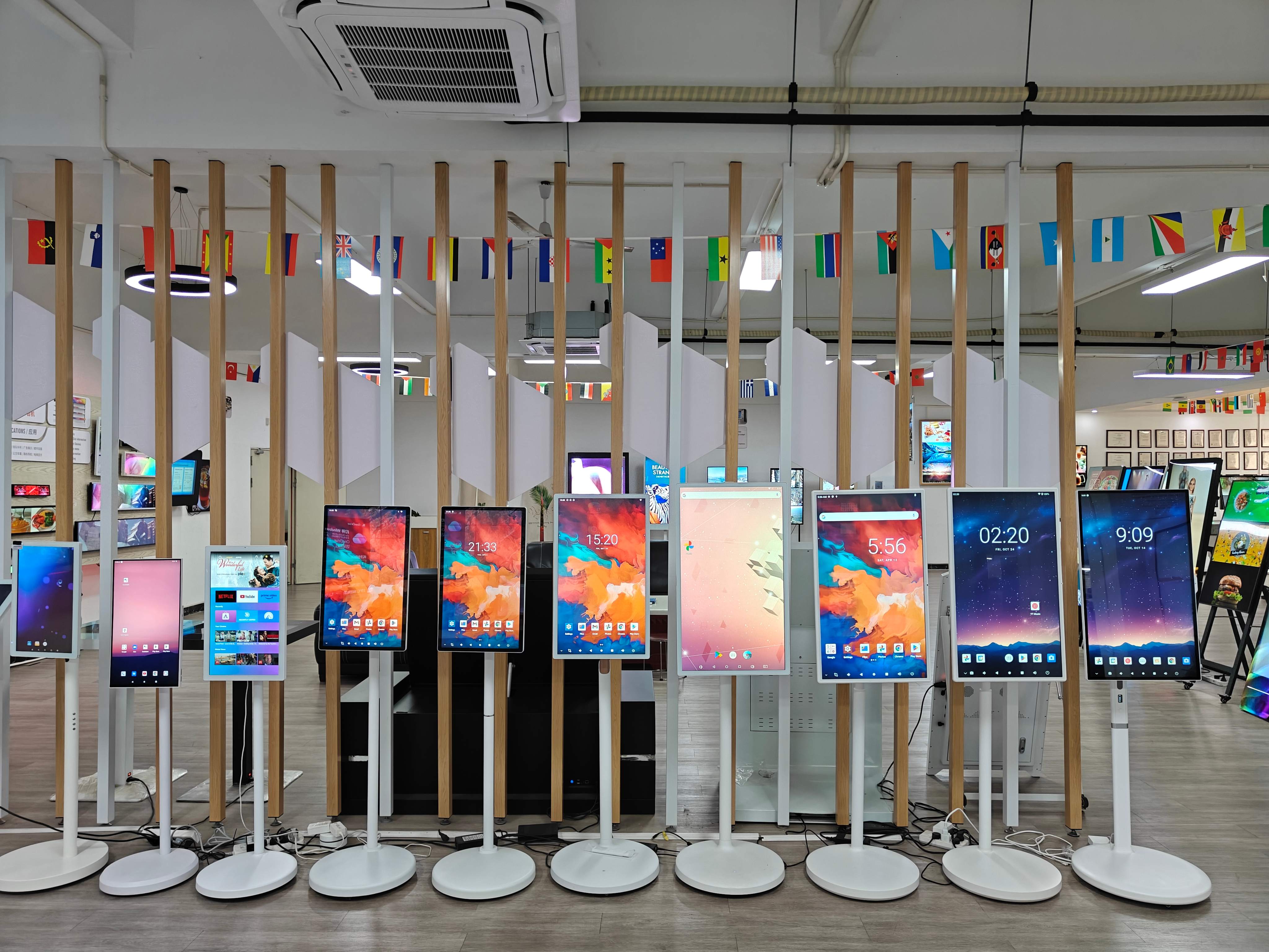 Touch screen display.png