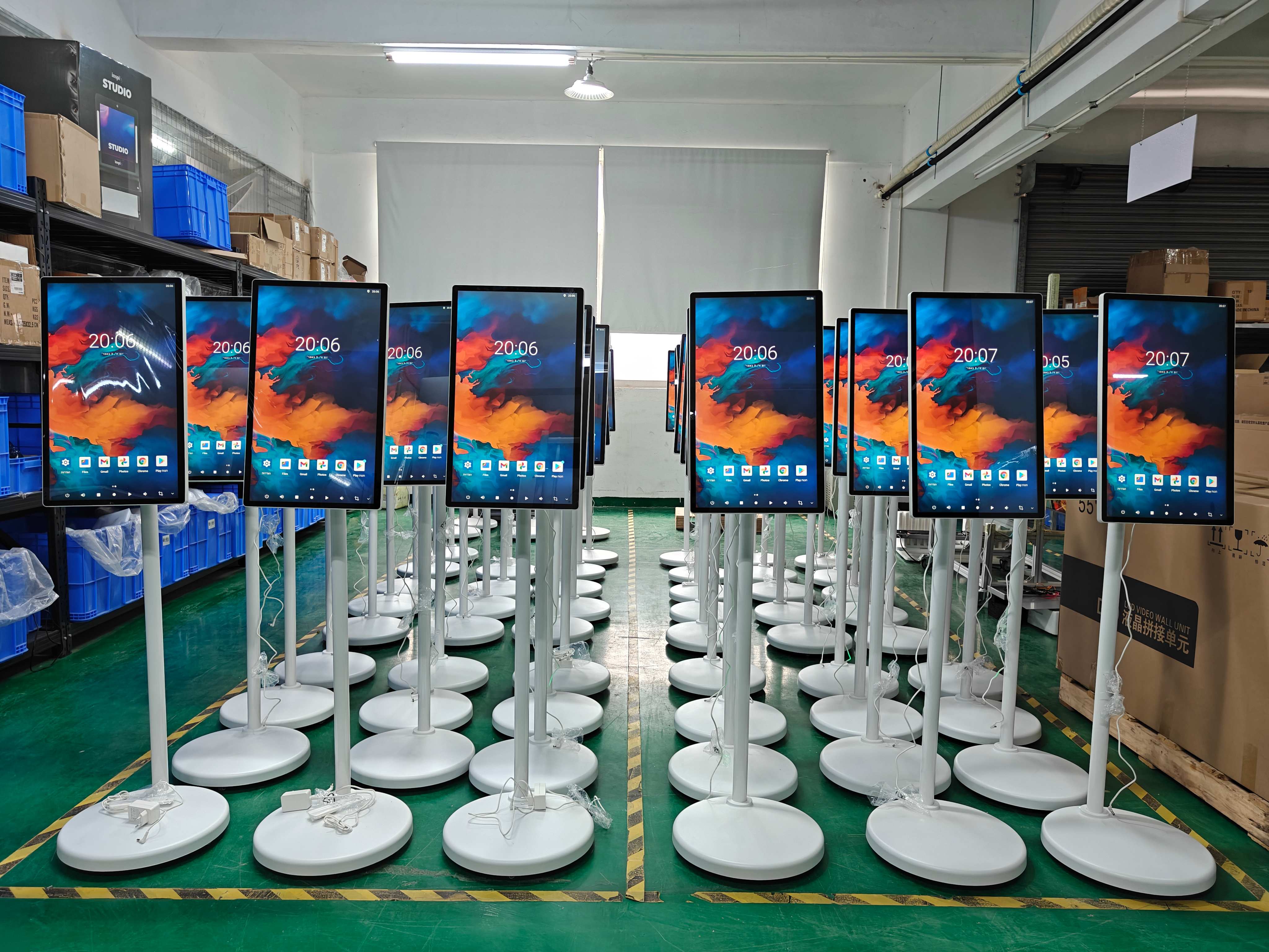 manufacturer digital signage
