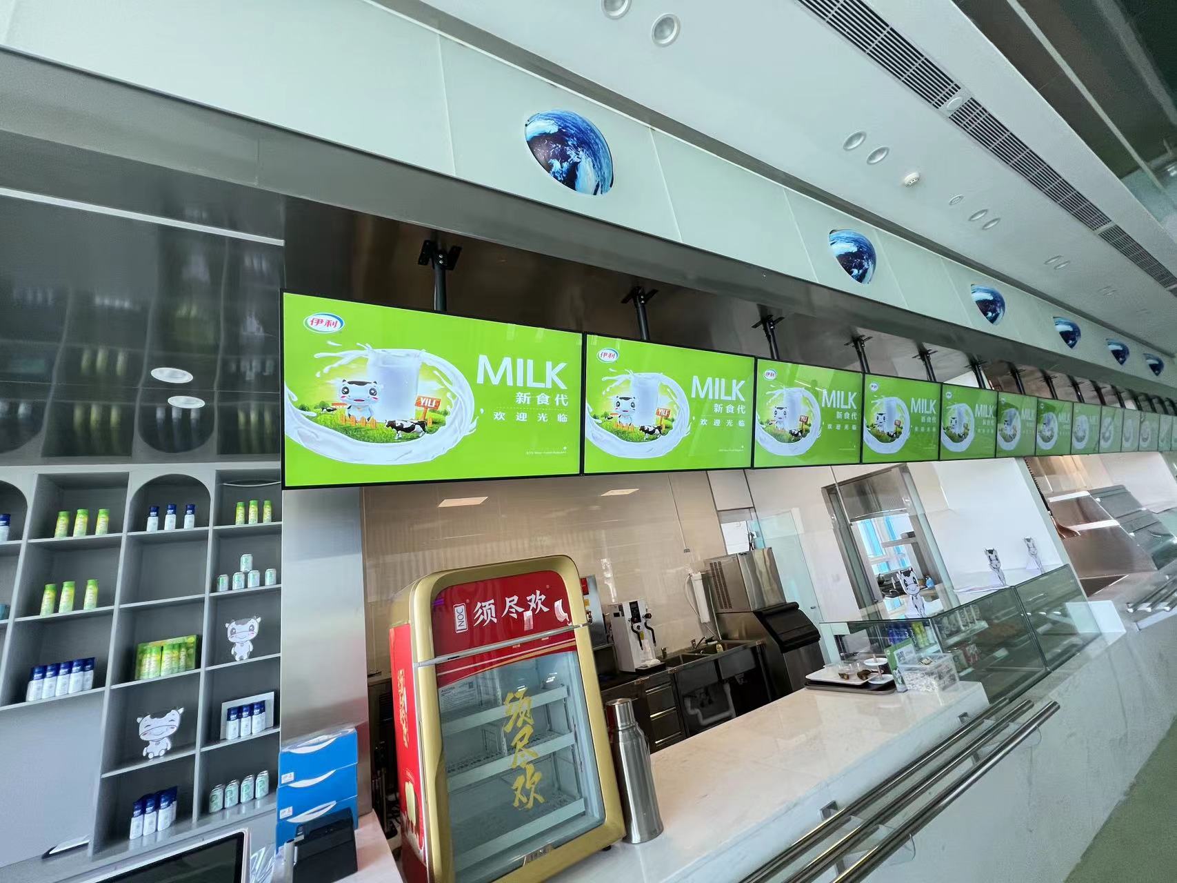 digital signage display monitors