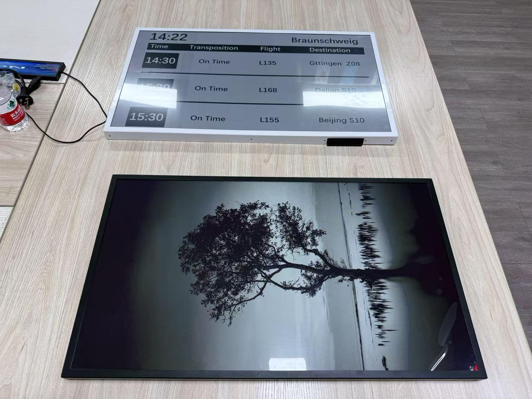 E- Ink color display